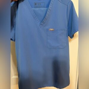 Figs Catrina ceil blue top AND Zamora Jogger pants size small